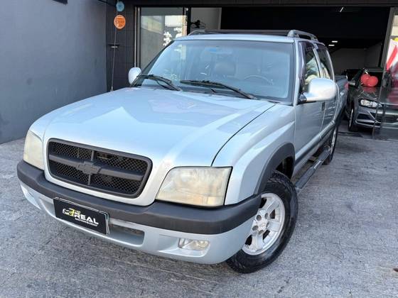 CHEVROLET S10 2.4 ADVANTAGE 4X2 CD 8V FLEX 4P MANUAL CHEVROLET S10 2.4 ADVANTAGE 4X2 CD 8V FLEX 4P MANUAL